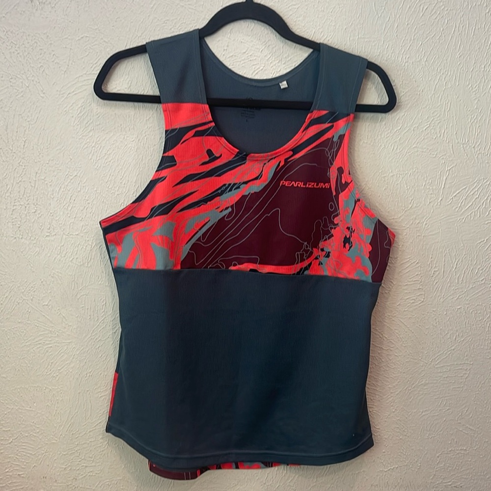 Pearl Izumi sleeveless tank women’s top. Size large. Grey and orange.